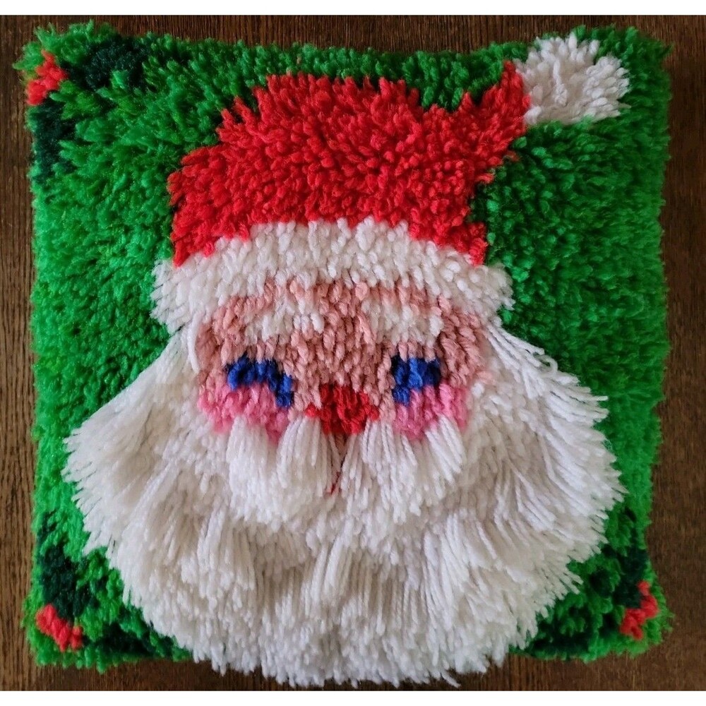 Vintage Handmade Latch Hook Holiday Christmas Santa Face Completed 14x14 Pillow